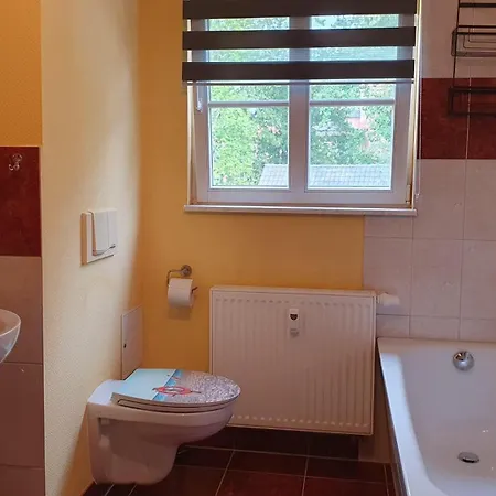 Ferienwohnung Schlossblick Direkt Gegenueber Dem Schloss, Rhododendronpark Mit Terrasse Und Wlan *