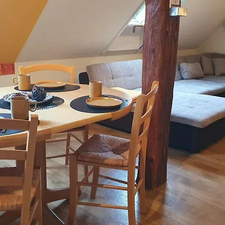 Daire Im Gutshof Direkt Gegenueber Dem Schloss, Rhododendronpark Mit Terrasse Und Wlan